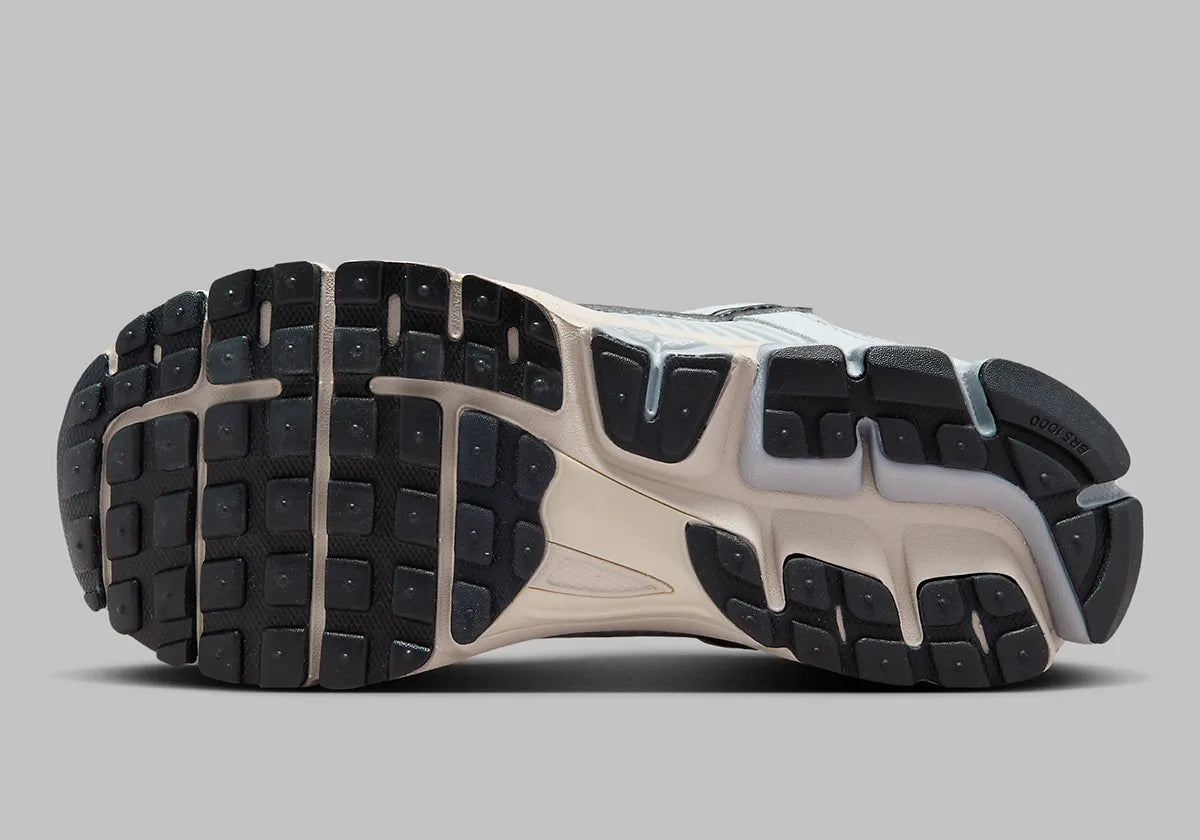 Nike Zoom Vomero 5 Pure Platinum
