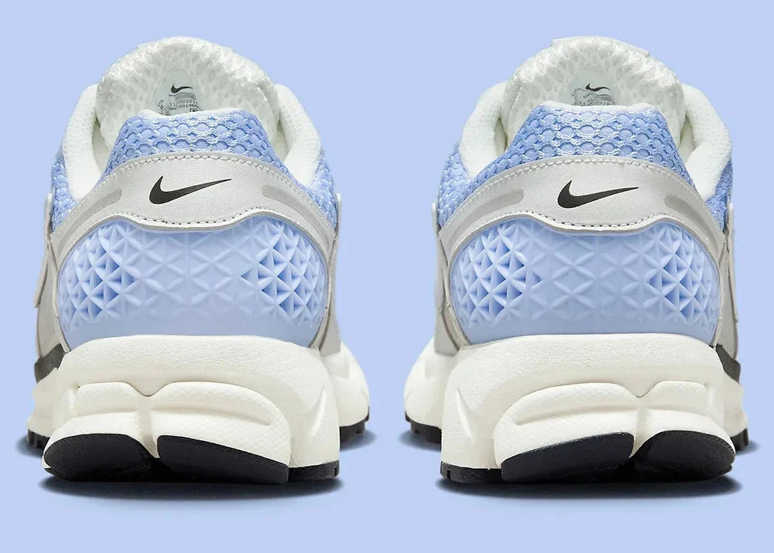 Nike Zoom Vomero 5 Royal Tint Photon Dust (Women's)